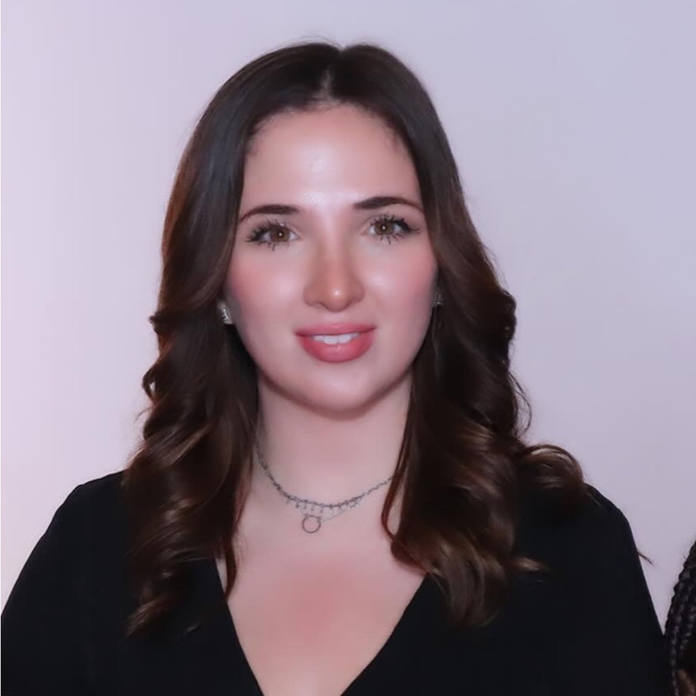 Meet your Posher, Stephanee